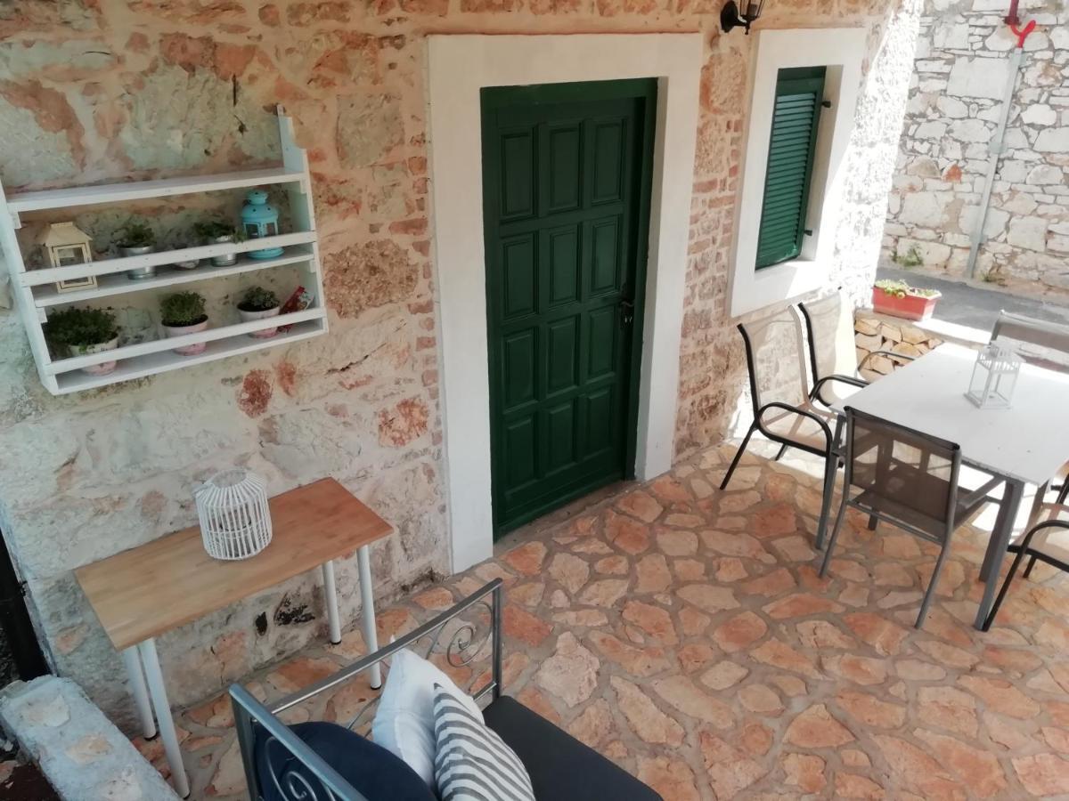 Krka Waterfalls Stonehouse Roko Lozovac Eksteriør billede