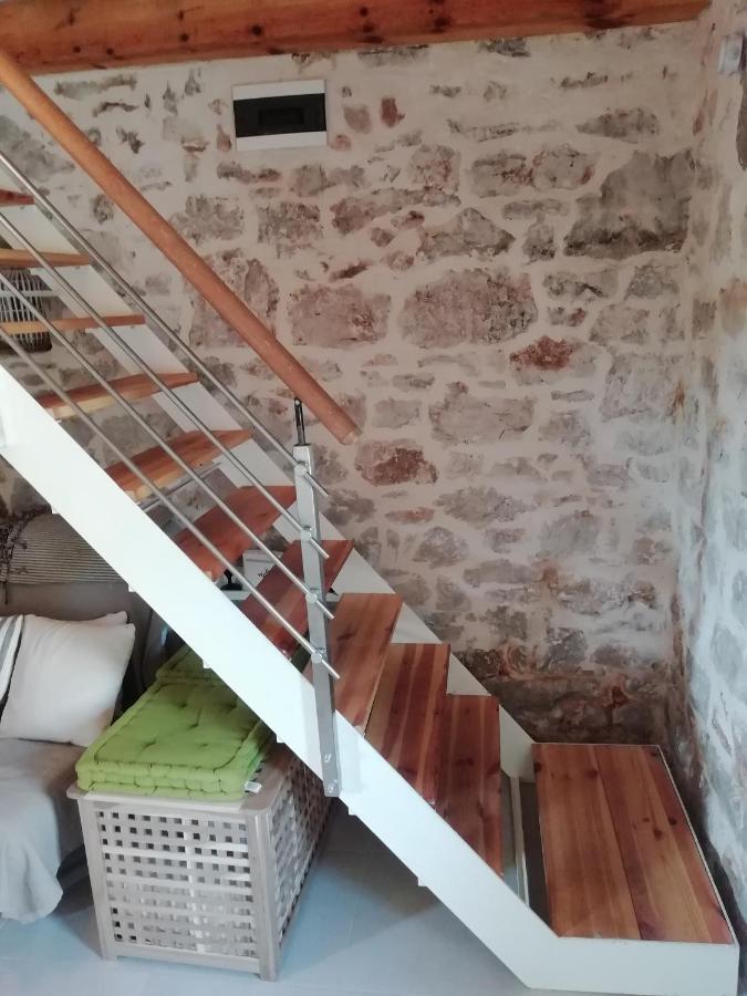 Krka Waterfalls Stonehouse Roko Lozovac Eksteriør billede