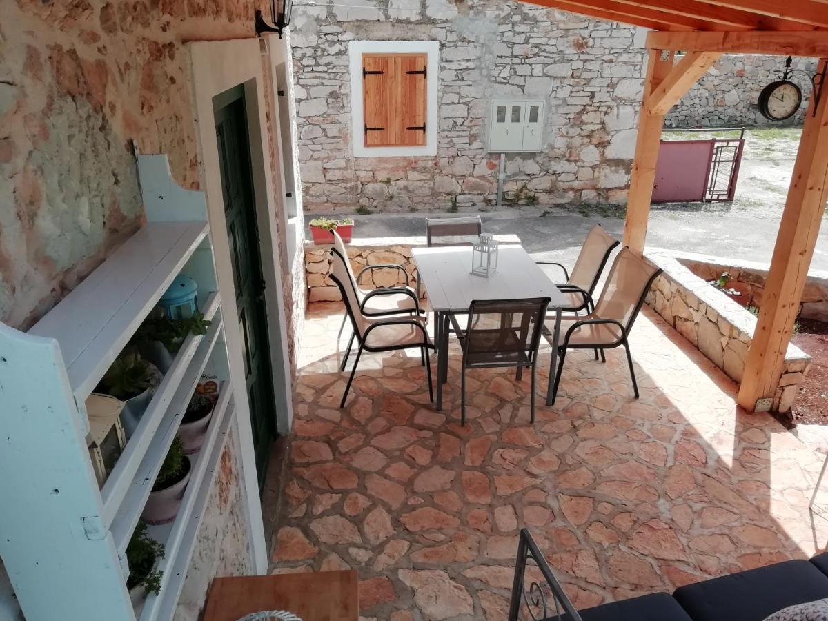 Krka Waterfalls Stonehouse Roko Lozovac Eksteriør billede