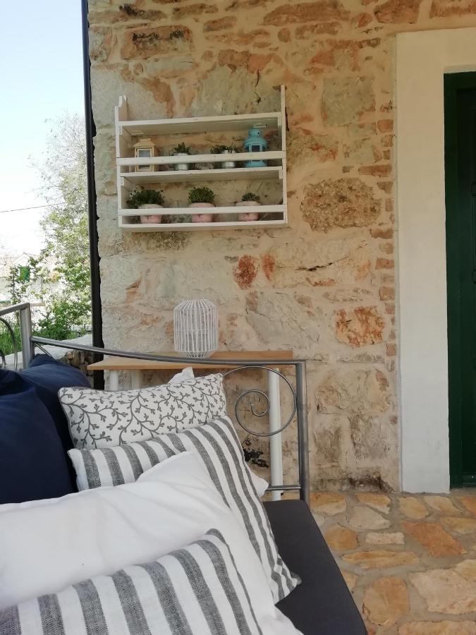 Krka Waterfalls Stonehouse Roko Lozovac Eksteriør billede